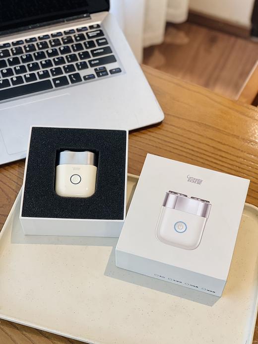 【清仓特惠，大牌同厂】启度便携式电动剃须刀充电全身水洗3D弧面双刀头锌合金机身男士送礼 商品图8