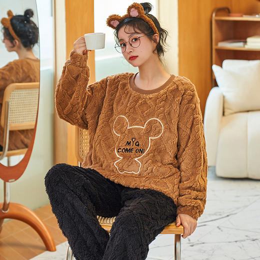 法黛琪冬季法兰绒女款卡通套头套装 55613A 商品图1