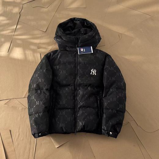 D110743满印暗纹提花硅胶小标连帽羽绒服男女同款 商品图3