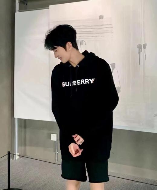 芭宝莉专柜同款百搭保暖加绒连帽卫衣男女款 商品图4