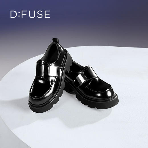 D:FUSE迪芙斯秋季新款质感牛皮魔术贴百搭乐福鞋轻便厚底增高鞋DF43112363 商品图4