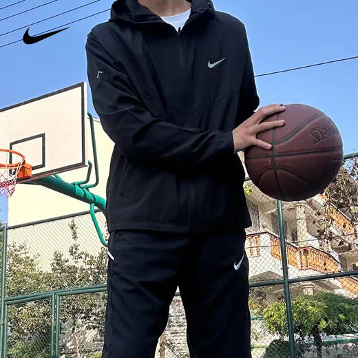 【限时秒杀】Nike/耐克外套男装夹克运动连帽防风外套DD4747-010 商品图0