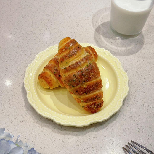 蒜香热狗盐可颂（推荐） 商品图0