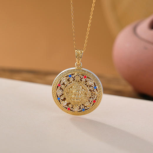 【转运八宝】S999.9足银描金珐琅黄财神八宝罗盘金刚杵回字纹吊坠【CW-DZ06844】 商品图1