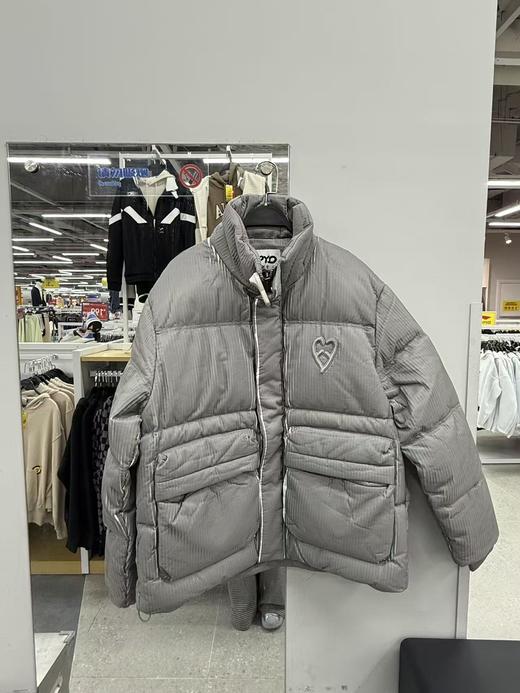 潮牌INXX 短羽绒服349.9元（线上线下同步在售，不一定有货，介意勿拍）633619-NT 商品图0