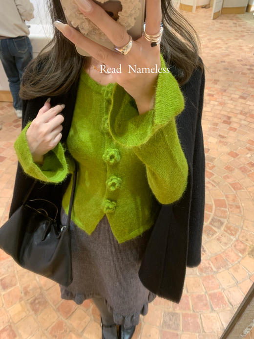 Read Nameless /黑色高货100%骆驼绒双面呢+牛油果绿显白花朵针织衫 2025/11/8 商品图5