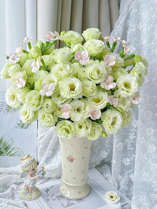 【江南】绿色洋桔梗15-18朵+卡萨多头康乃馨5支/份 商品图1