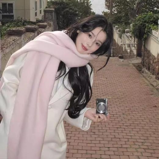 【超百搭❗️轻奢感软糯保暖围巾】优雅时尚，上身好看选大版，显气质！淡粉色纯色女秋冬季加厚仿羊绒披肩韩版蓬松围脖圣诞节 商品图11