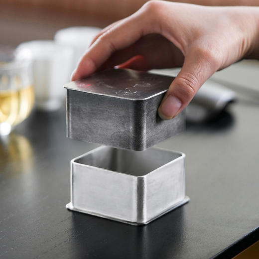 斑锡龙妙因茶盒全手工锡罐妙因茶盒复古小号纯锡茶叶罐密封 商品图3