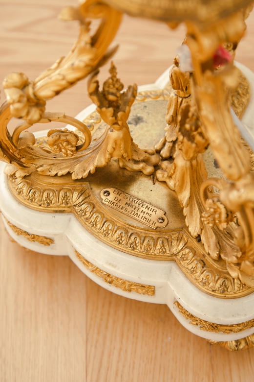 独角鹿西洋古董1880年代法国出品古典茛苕叶纹铜鎏金精雕装饰布面百褶灯罩落地灯 商品图8