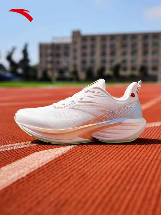 安踏火箭7代丨防泼水防滑减震加绒跑鞋女耐磨运动鞋122545581-1 商品图1