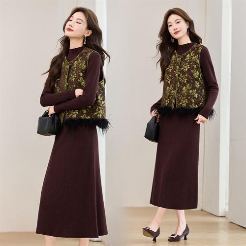 冬季新中式加棉圆领雪尼尔提花拼接毛毛马甲款两件套连衣裙YBER621 商品图3