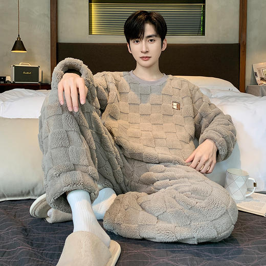 法黛琪冬季法兰绒男款套头大码家居服套装 55449 商品图0