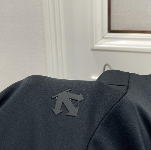 原单正品dst运动打底衫110702 商品图5