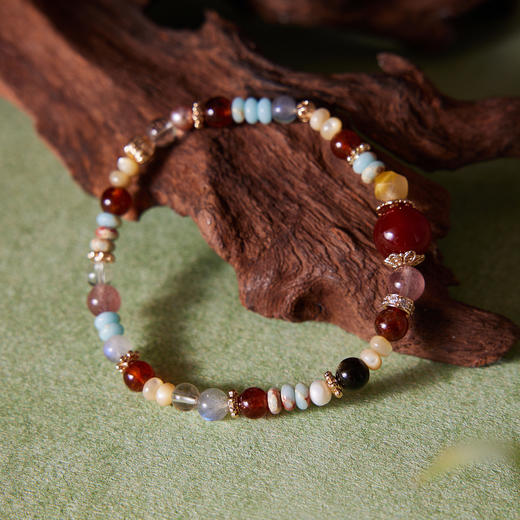 Manreya玛芮雅“月凝东方”天然石手串|铜镀金 灰月光 玛瑙，寿山石 商品图0