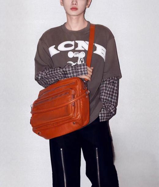 中性款做旧刺绣印花假两件长袖T恤hu001 商品图3