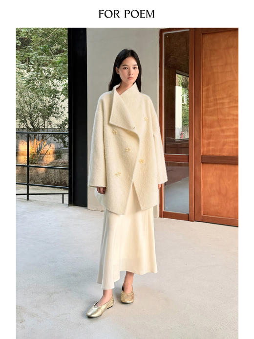 ForPoem 现货 25/FW原创设计重工手缝花朵装饰羊驼毛羊毛翻领大衣外套 商品图1