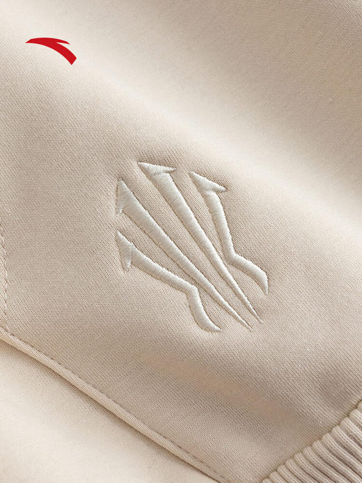 安踏凯里·欧文系列丨图腾部落风美式篮球加绒印花男女卫衣172541703S 【纤密暖绒】泥沙灰 -2 商品图4