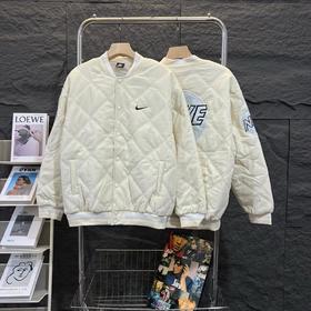 D110797复古菱格背后logo贴布绣棒球服棉服夹克外套