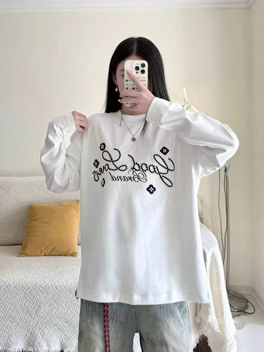 D110751小花标语字母logo情侣圆领长袖T恤 商品图5