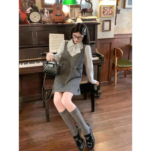 【179元任选2件】现货！韩系早秋灰色v领毛呢吊带背心连衣裙 商品图3