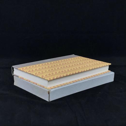 简·奥斯汀《傲慢与偏见》 配木版画插图 精装18开带书匣 商品图1