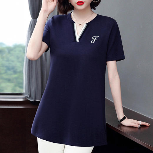 大码v领上衣女胖mm遮肚中长款短袖t恤2025新款宽松显瘦打底衫韩版 商品图3