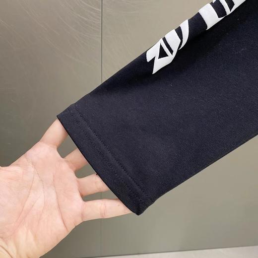 D110716梵文马蹄拼接发泡字母印花爆款长袖T恤 商品图5