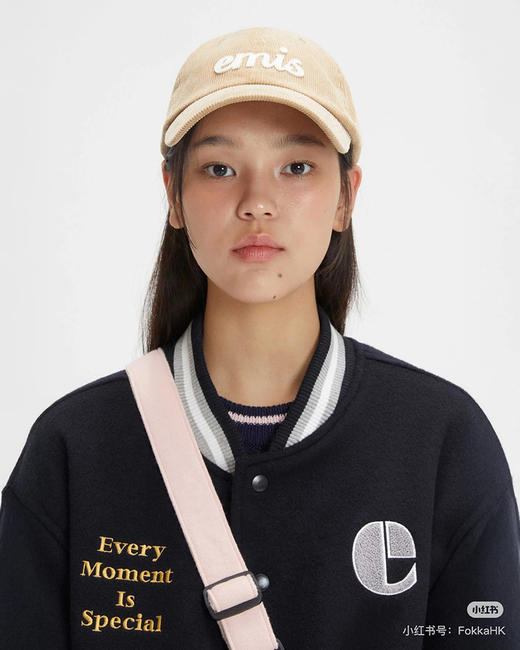 【赵露思同款】火遍娱乐圈！手写体em*is~！灯芯绒鸭舌帽 代沟300+RMB 商品图3