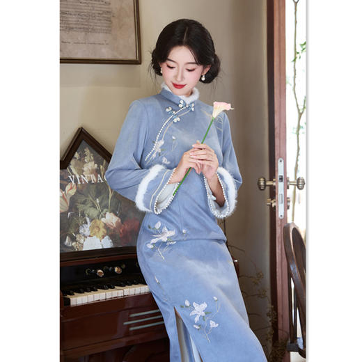 麂皮绒绣花加绒长袖旗袍，时尚改良年轻少女日常款旗袍GX-11829 商品图2