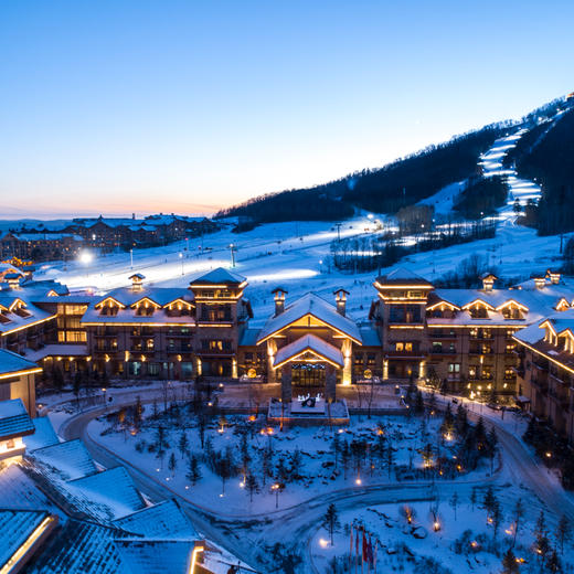 雪季大促！2晚/3晚【长白山凯悦酒店】滑雪酒店人气之选！含正餐/雾凇漂流/儿童滑雪营、接送机、度假区滑雪&玩乐权益，打卡汉拿山温泉、水乐园，嗨玩冬季长白！ 商品图12