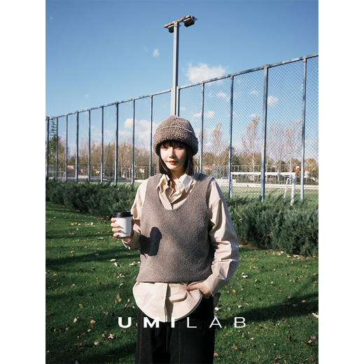 UMILAB｜暮绒*万搭叠穿 羊毛圈圈纱轻盈蓬松U领保暖针织背心M893Y 商品图1