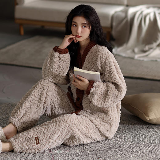 法黛琪冬季珊瑚绒女款开衫套装保暖睡衣 552214 商品图1