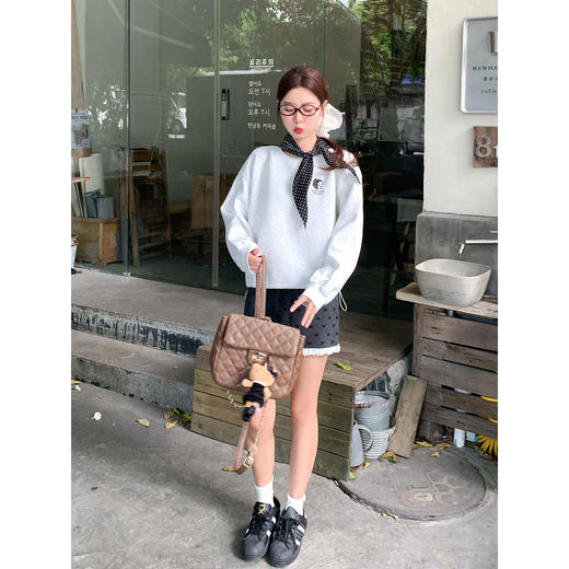 【129元任选2件】现货！韩系蝴蝶结花边灰色半身裙 商品图2