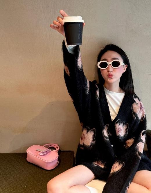 品牌订单CAI正品剪标发桃花绵羊毛混纺开衫外套 商品图4