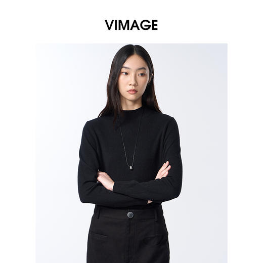 VIMAGE纬漫纪低圆领简约时尚百搭秋冬新款针织衫V2401114 商品图2