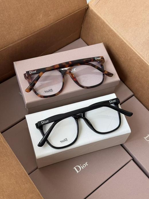 D110741适配各种脸型字母镜设计时尚潮流防蓝光素颜眼镜 商品图2