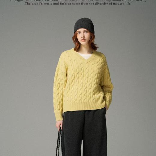 【à perles】 V领落肩宽松全羊毛绞花毛衣 商品图5