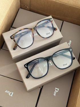 D110741适配各种脸型字母镜设计时尚潮流防蓝光素颜眼镜