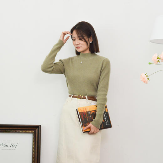 红莲 舒适保暖半高领羊绒衫240g 商品图1