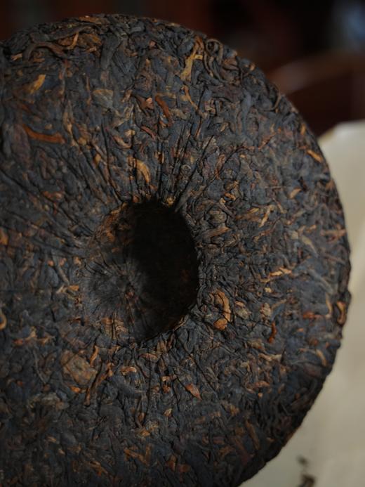 【冰岛熟茶】【整件20饼出售】2017年熟茶原料，正鼎兴品牌产品，顶账产品清仓变现，357克/饼 商品图4