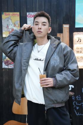 W542574610潮流PU羽绒服