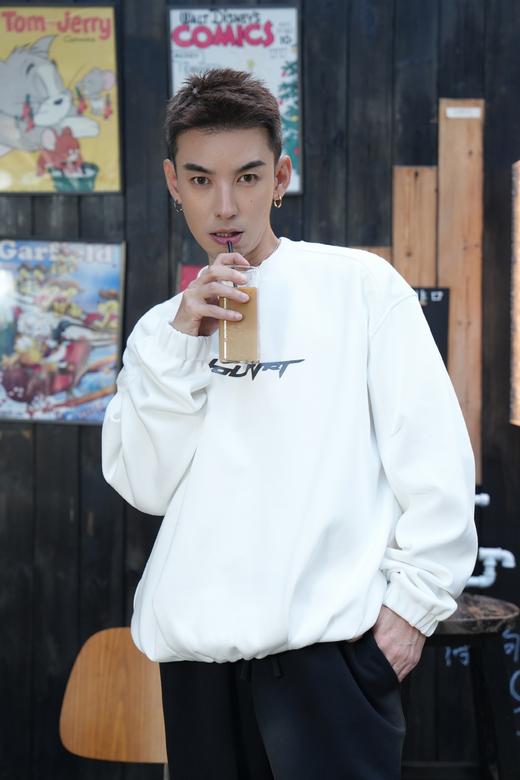 W532164339极简印花圆领卫衣 商品图0