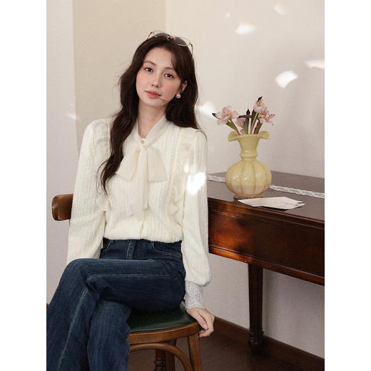 鹿向南「风吟秋日」法式杏色蝴蝶结蕾丝衬衫女秋温柔气质长袖上衣 商品图4