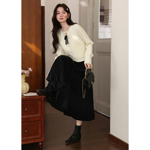 鹿向南「伊芙小姐」小香风气质毛衣女秋冬宽松短款内搭法式上衣 商品图1