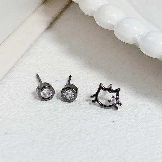KT猫镂空镶钻耳钉精致气质耳饰-纪念日百货门店同款167596272 商品图2
