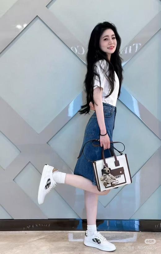 巴宝莉 25年最新款牛仔半裙(KX*MM) 商品图2