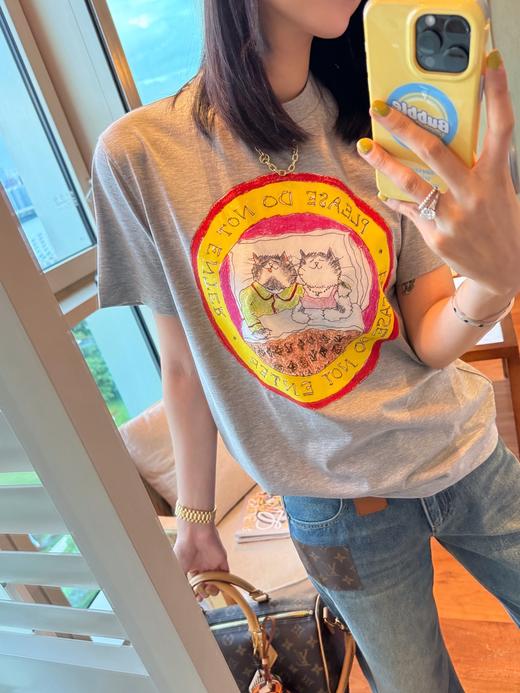 驴家 25年新品🆕✖️Grace·Coddington联名的猫猫系列 灰色猫猫印花T恤(KX*MM) 商品图3