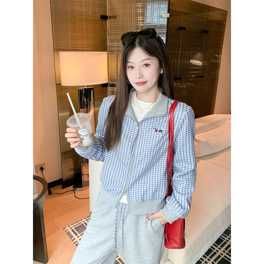 <曾小咸推荐> 现货秒杀！微信超特价！两面穿灰色格子卫衣外套 日常209.99 立减110 秒杀99.99！ 灰色裤子秒杀79.99！ 商品图3