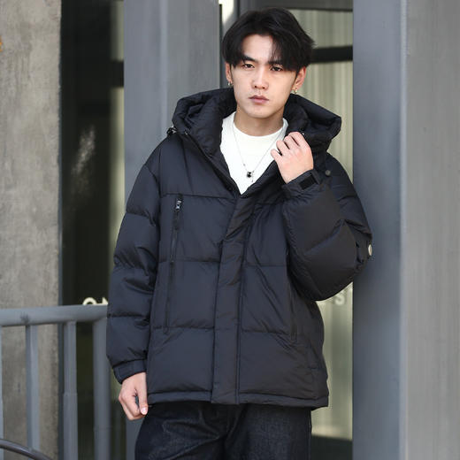 DRONKOO 2025 连帽左袖圆皮加金属标前双拉链面包短款厚羽绒服 商品图3